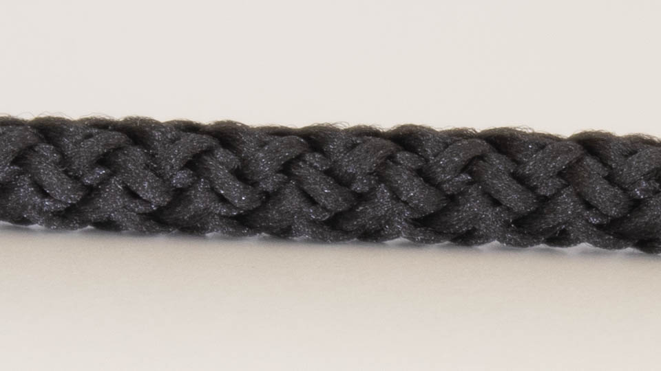 Черен полиестерен шнур